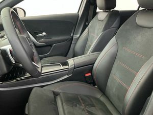 Mercedes Clase A 180 Berlina  - Foto 2