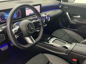 Mercedes CLA 220 d Coupé  - Foto 2