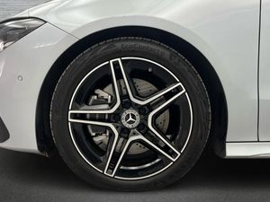 Mercedes CLA 220 d Coupé  - Foto 2