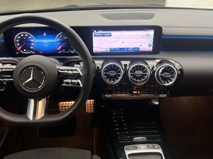 Mercedes CLA 200 AMG Line (EURO 6d)  - Foto 2