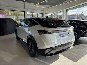 Nissan Ariya 5p 87 kWh 4x2 Advance CAR. 22kW + Techo  - Foto 2