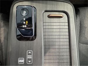 Nissan Ariya 5p 87 kWh 4x2 Advance CAR. 22kW + Techo  - Foto 2