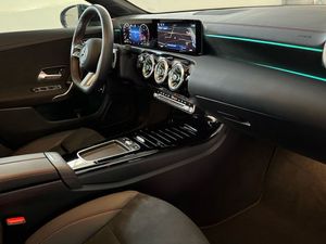 Mercedes CLA 220 d Coupé  - Foto 2