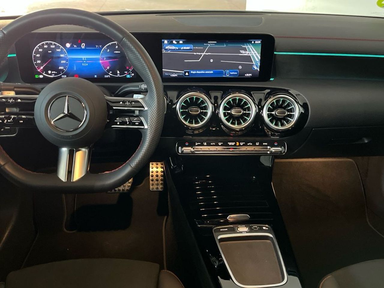 Mercedes CLA 220 d Coupé - Foto 2