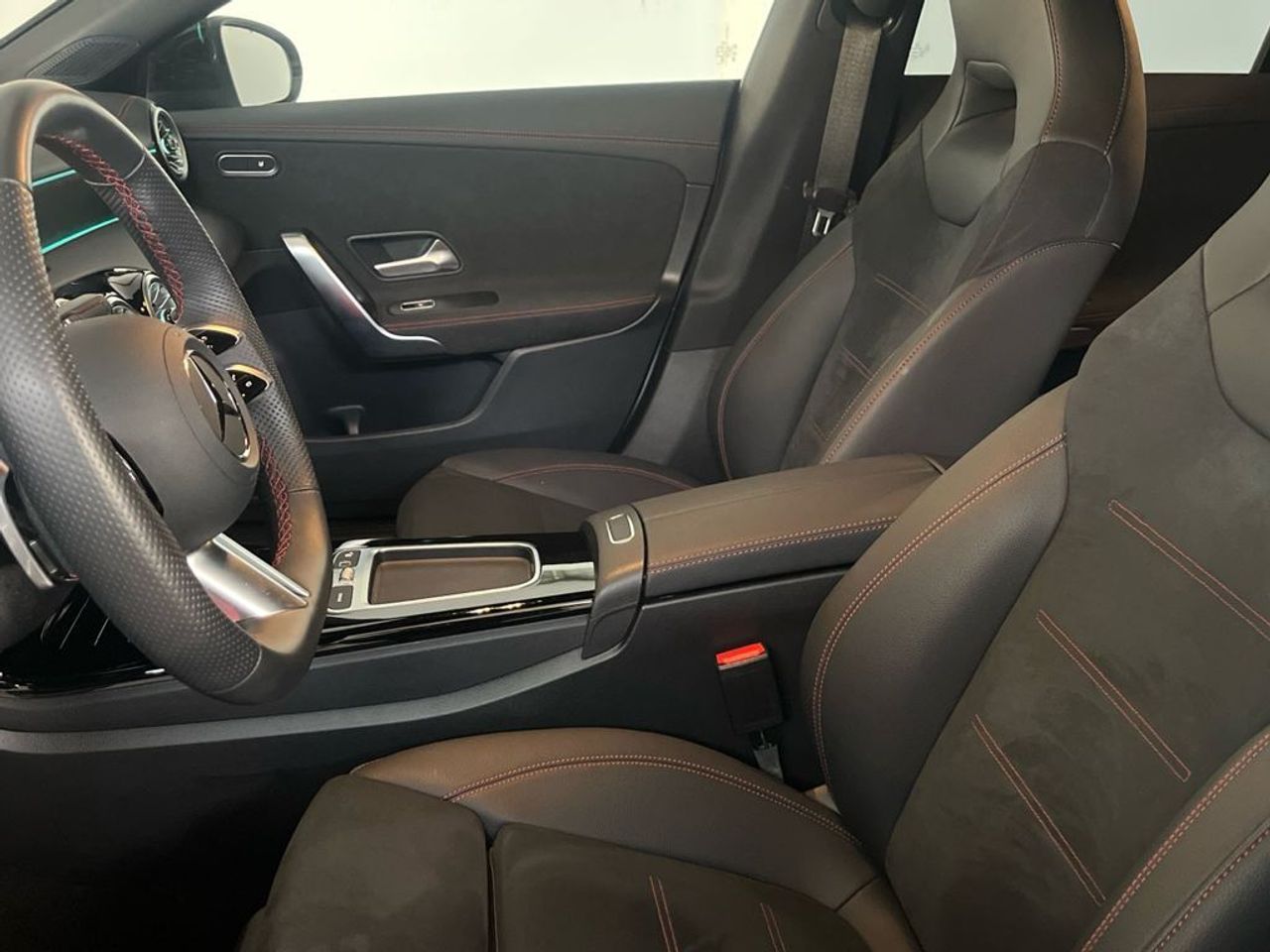 Mercedes CLA 220 d Coupé - Foto 2