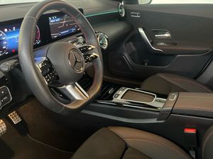 Mercedes CLA 220 d Coupé  - Foto 2