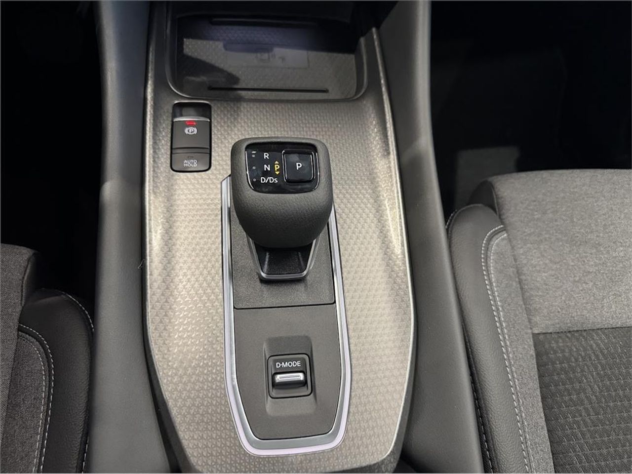 Nissan Qashqai DIG-T 116kW CVT N-Connecta - Foto 2