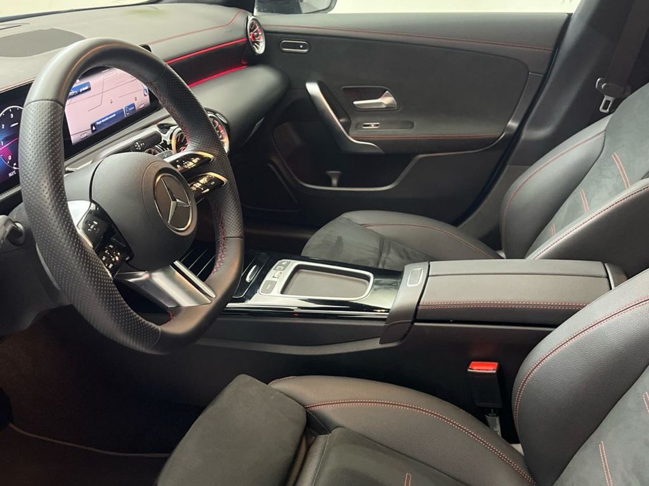 Mercedes CLA 220 d AMG Line - Foto 2