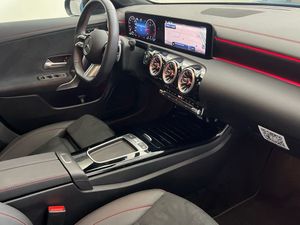 Mercedes CLA 220 d AMG Line  - Foto 2