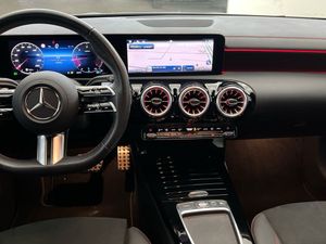 Mercedes CLA 220 d Coupé  - Foto 2