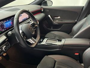 Mercedes CLA 220 d Coupé  - Foto 2