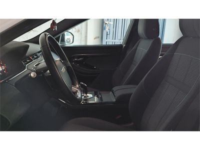 Land-Rover Range Rover Evoque 2.0 D150 R-Dynamic AUTO 4WD