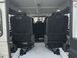 Land-Rover Defender 110 SW E  - Foto 2