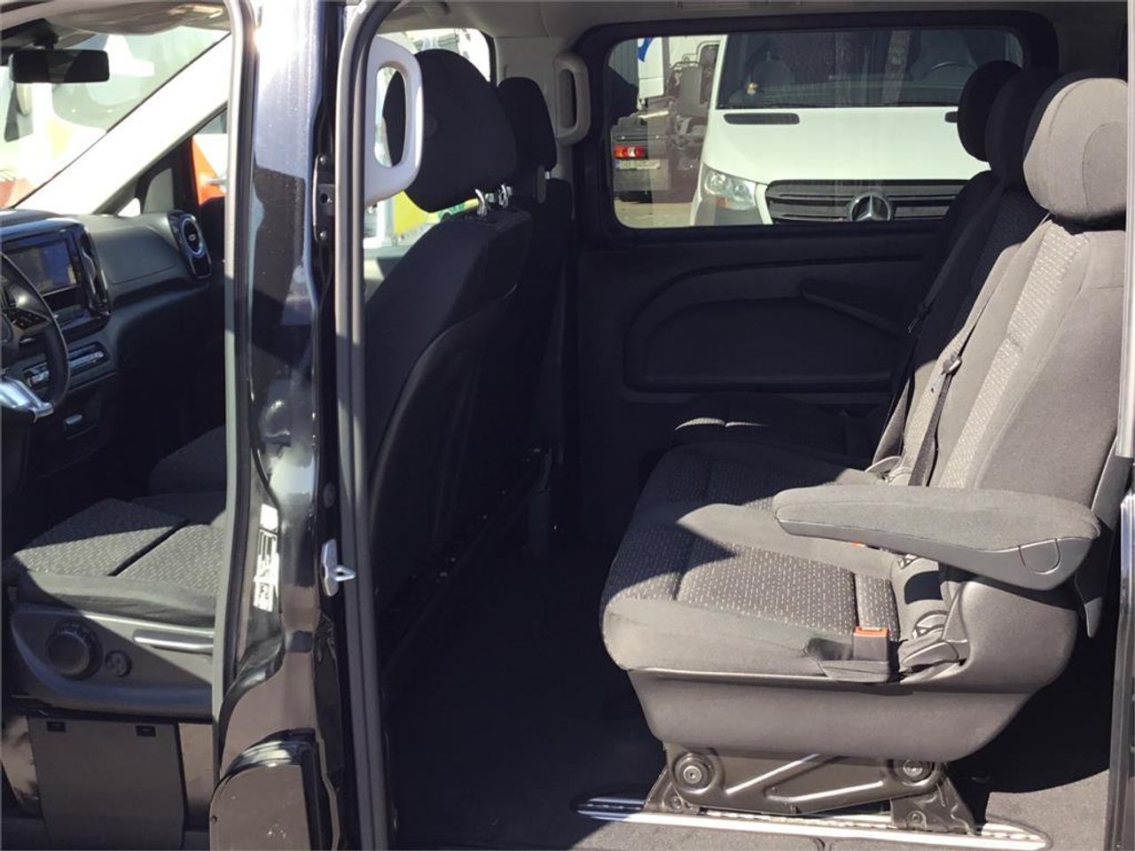 Mercedes Vito 116CDI AT 120kW Tourer Select Larga - Foto 2