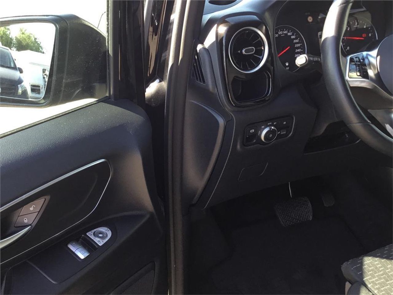 Mercedes Vito 116CDI AT 120kW Tourer Select Larga - Foto 2