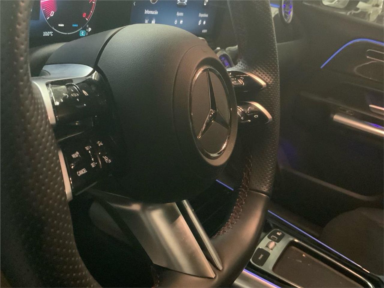 Mercedes GLA 200 - Foto 2