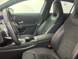 Mercedes Clase A 180 d AMG Line (EURO 6d)  - Foto 2