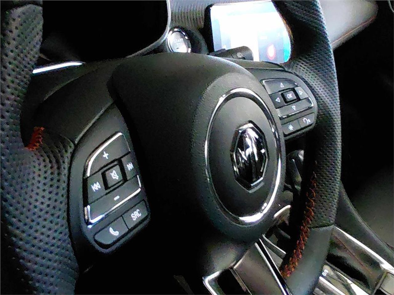 MG ZS 1.0T Luxury Auto - Foto 2