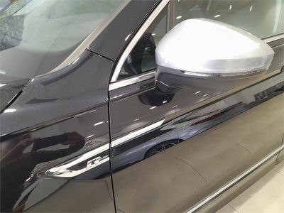 Volkswagen Tiguan Sport 2.0 TDI 140kW (190CV) 4Motion DSG