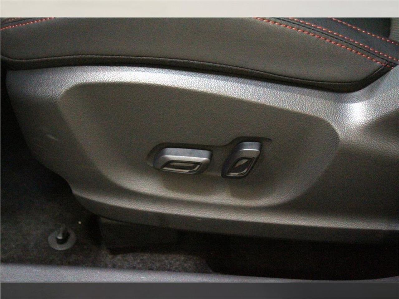 MG ZS 1.5 Luxury - Foto 2