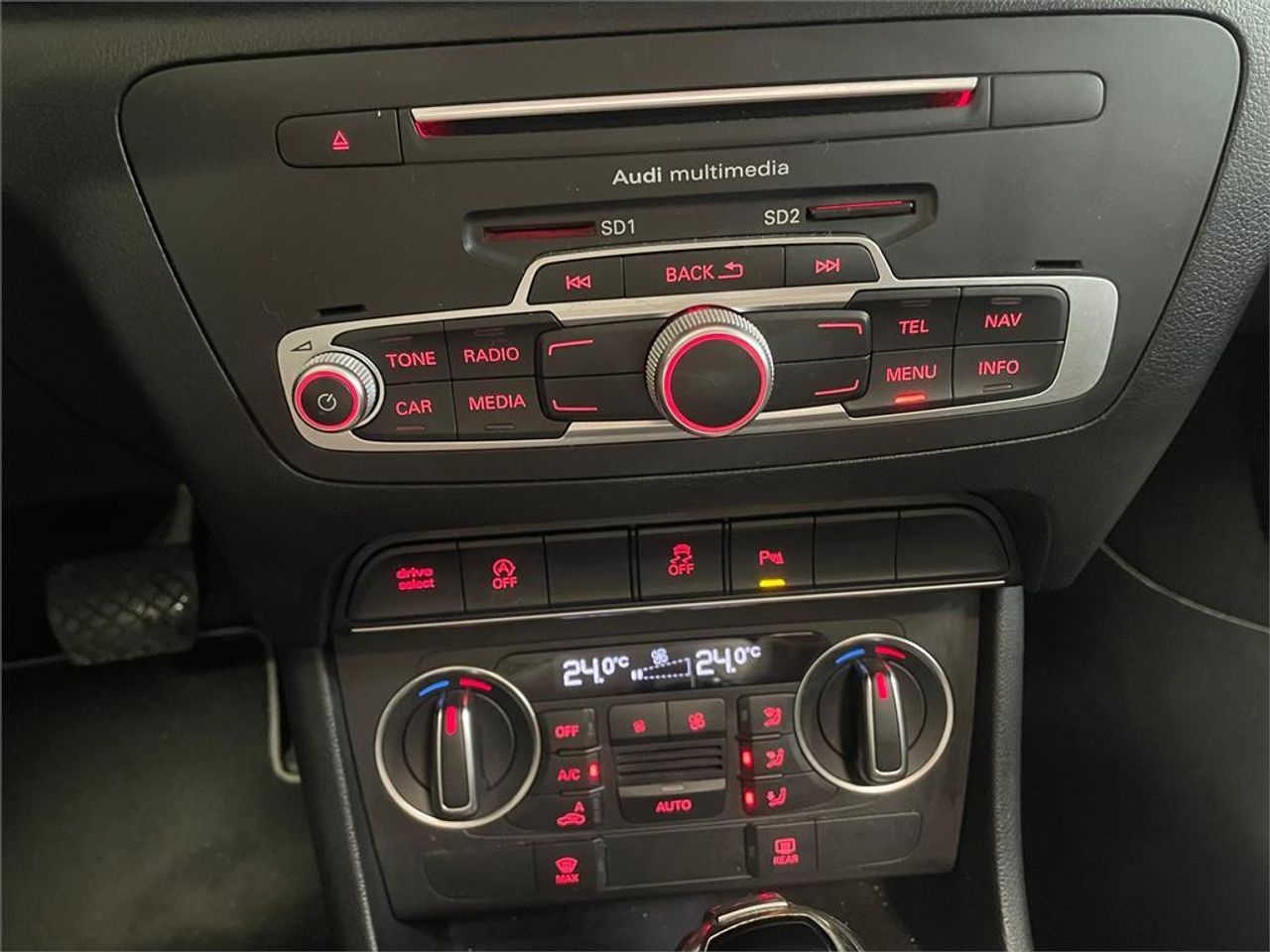 Audi Q3 Attraction 2.0 TDI 150CV quattro S tron - Foto 2