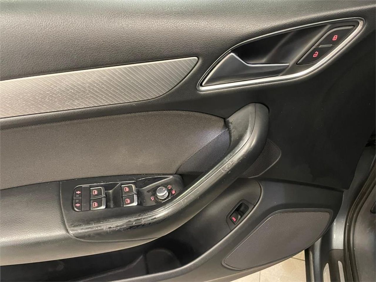 Audi Q3 Attraction 2.0 TDI 150CV quattro S tron - Foto 2