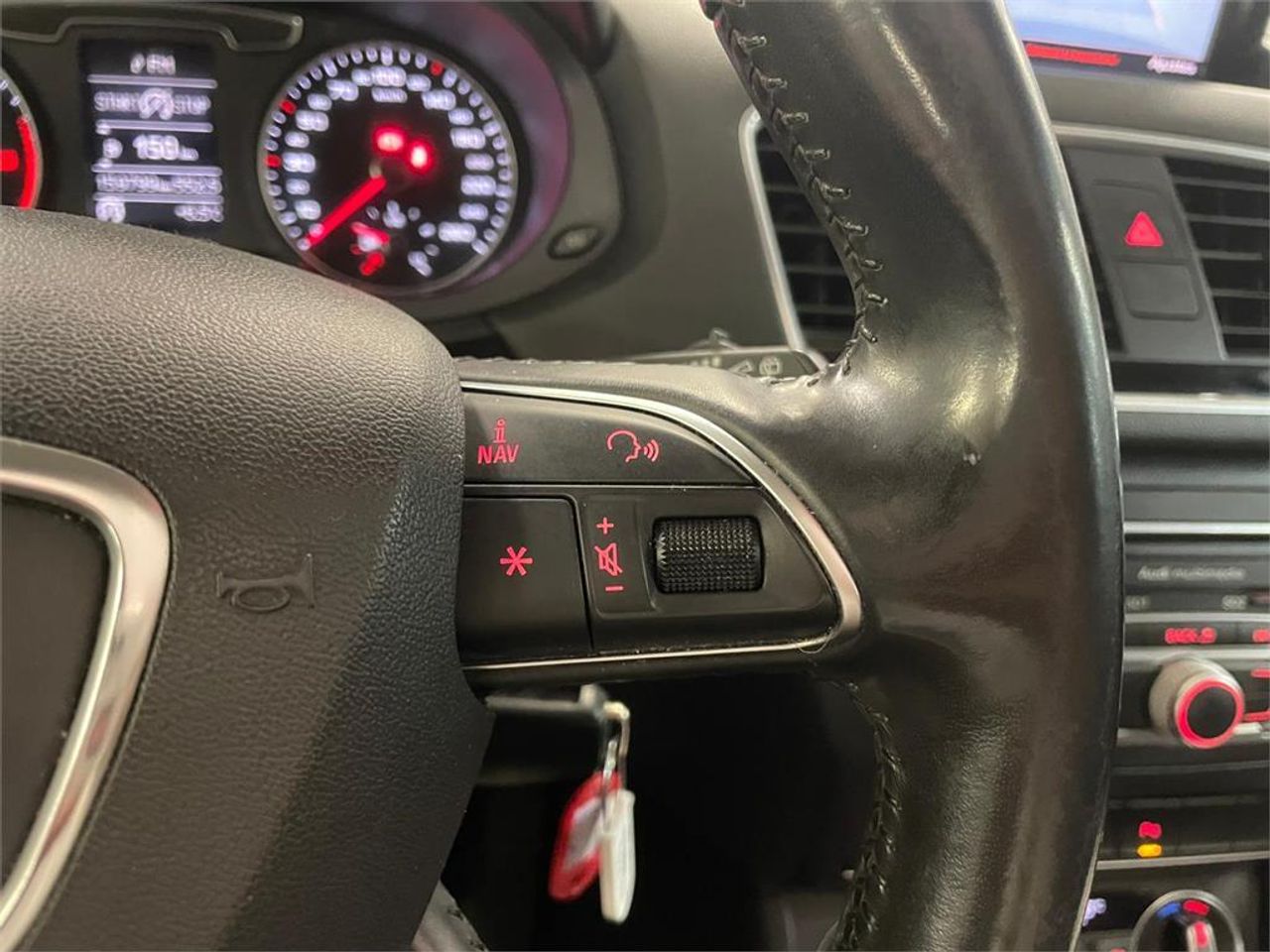 Audi Q3 Attraction 2.0 TDI 150CV quattro S tron - Foto 2