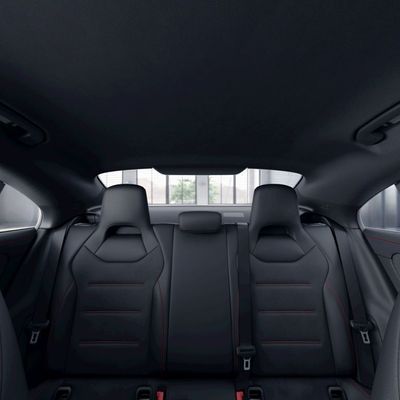 Mercedes CLA 180 AMG Line (EURO 6d)