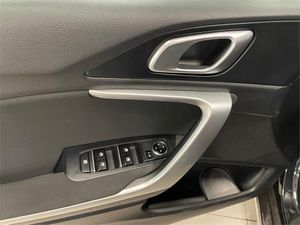 Kia XCeed 1.0 T-GDi Concept 88kW (120CV)  - Foto 2