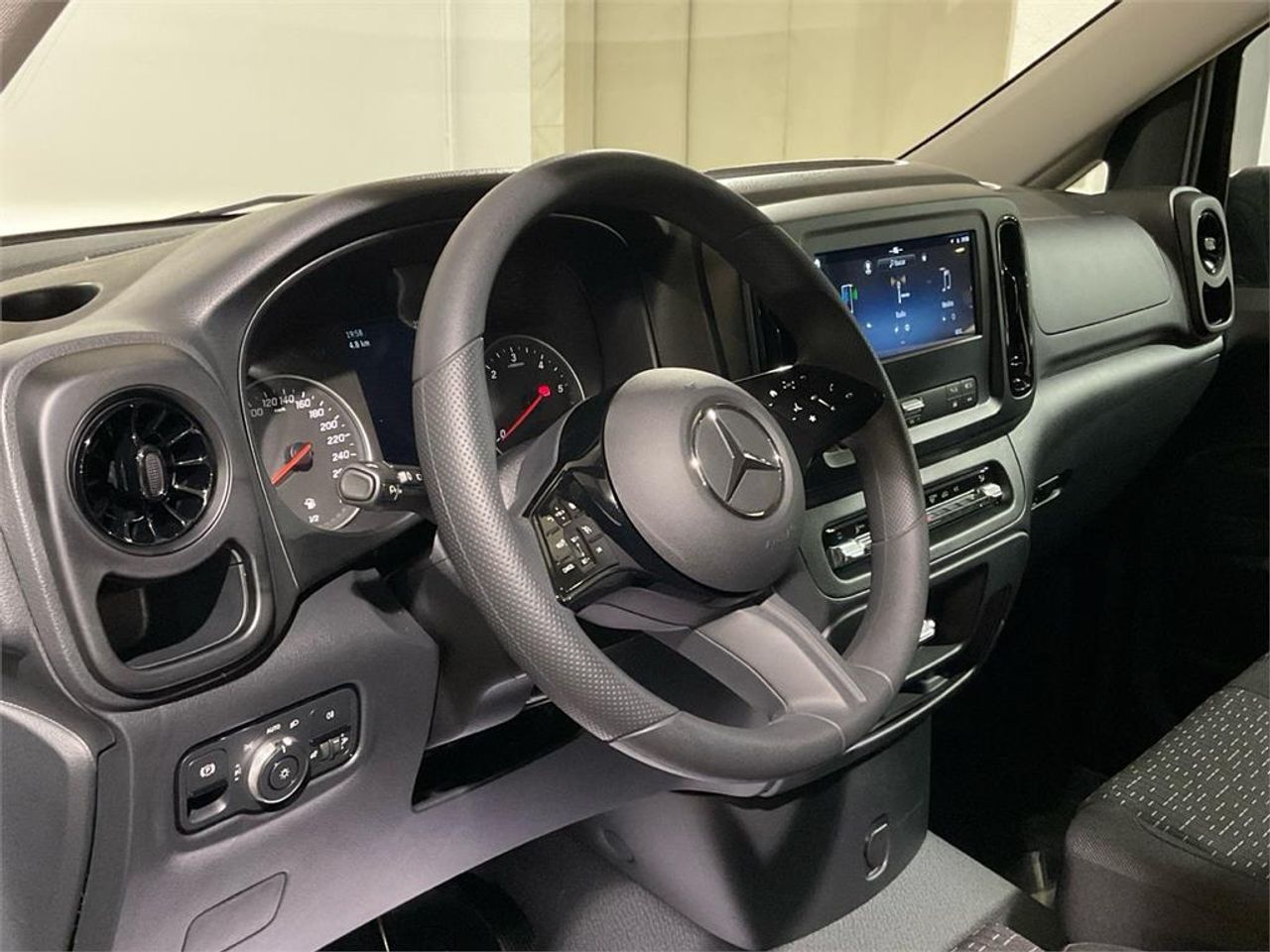 Mercedes Vito 114CDI AT 100kW Tourer Pro Larga - Foto 2