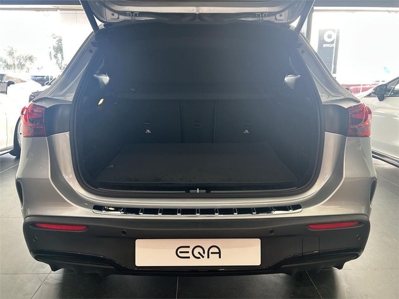 Mercedes EQA EQA 250+ - foto 6