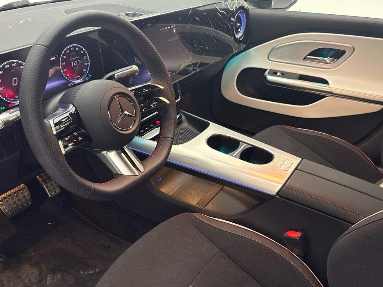 Mercedes CLA 250+ con tecnología EQ - foto 6