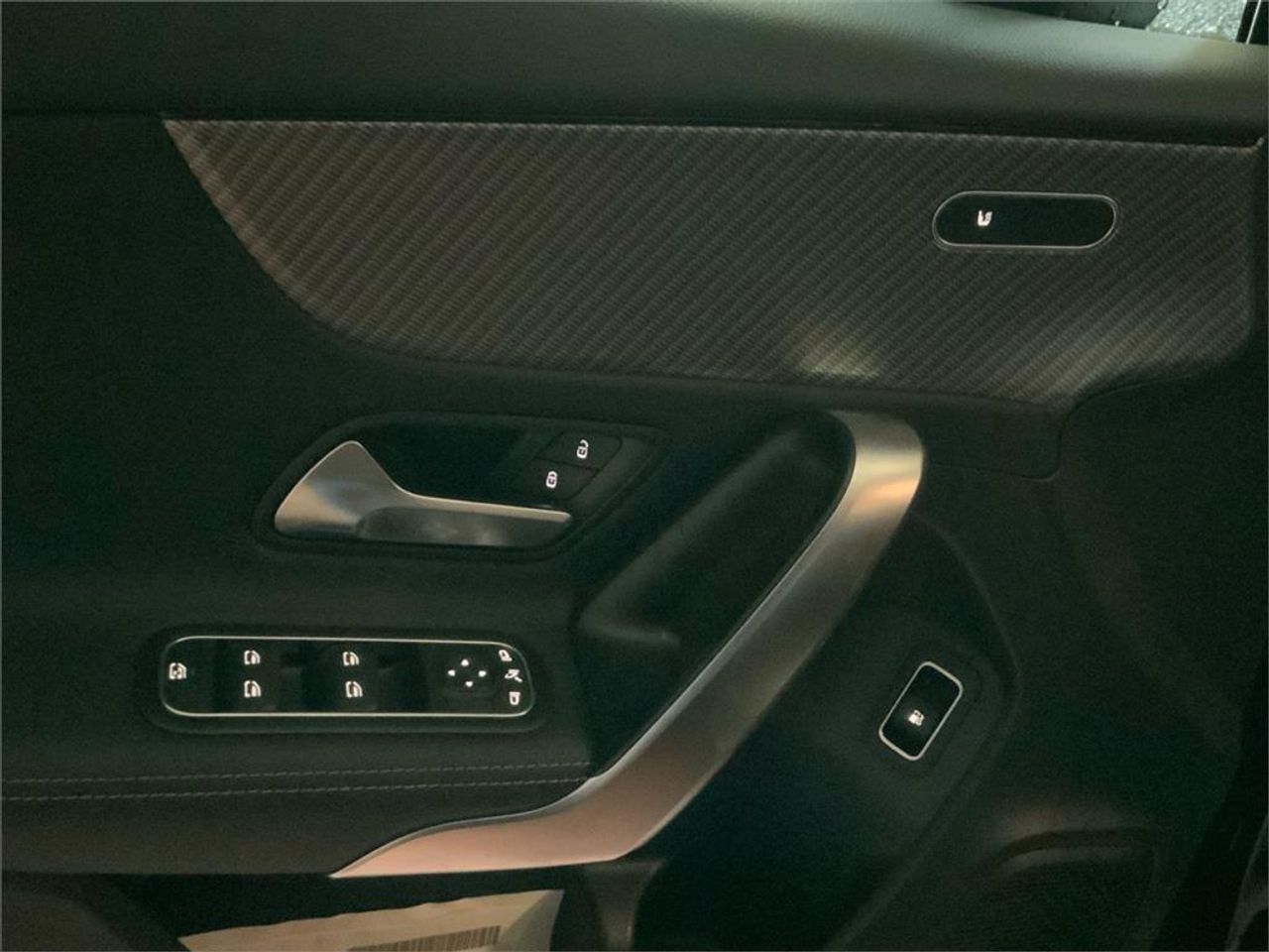 Mercedes Clase A 250 e Sedán - foto 19