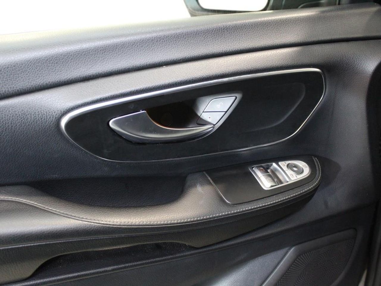 Mercedes Clase V 220 d Avantgarde Largo - foto 15