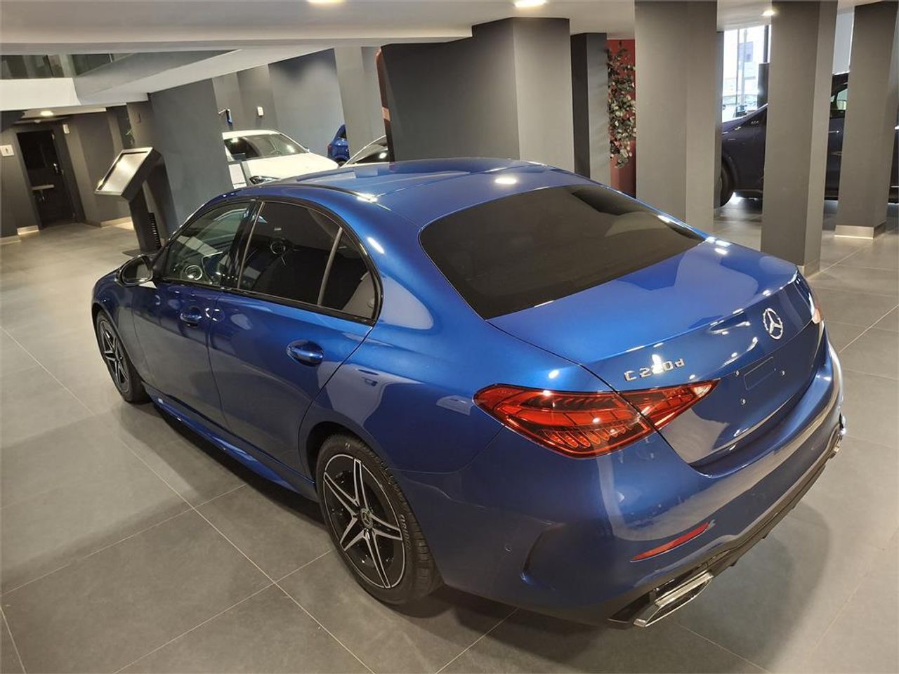 Mercedes Clase C 220 d Berlina - foto 4