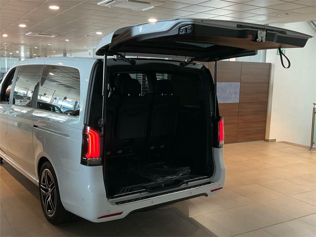 Mercedes Clase V 300 Style Largo - foto 14