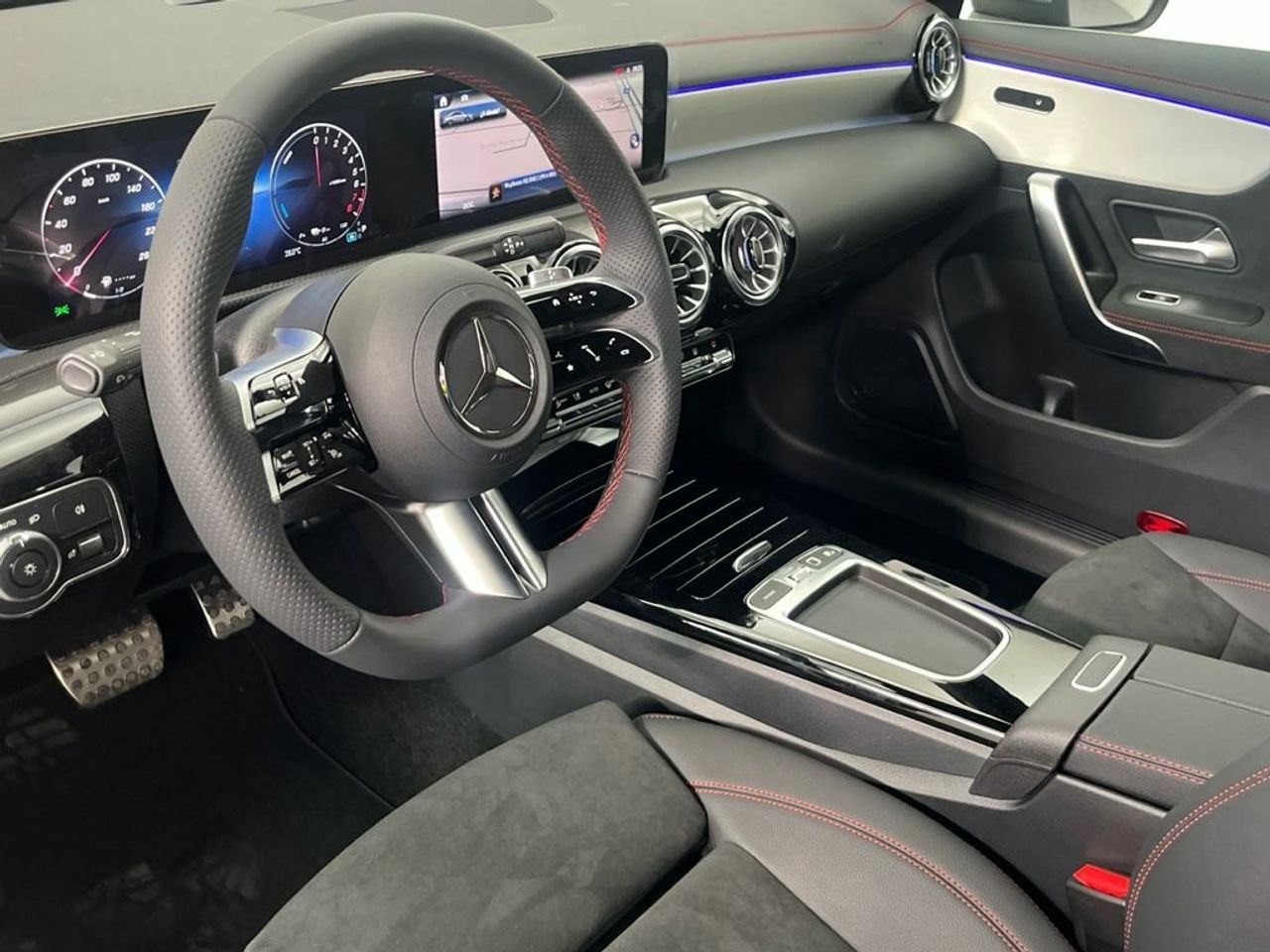 Mercedes CLA 250 e Coupé con tecnología híbrida EQ - foto 6