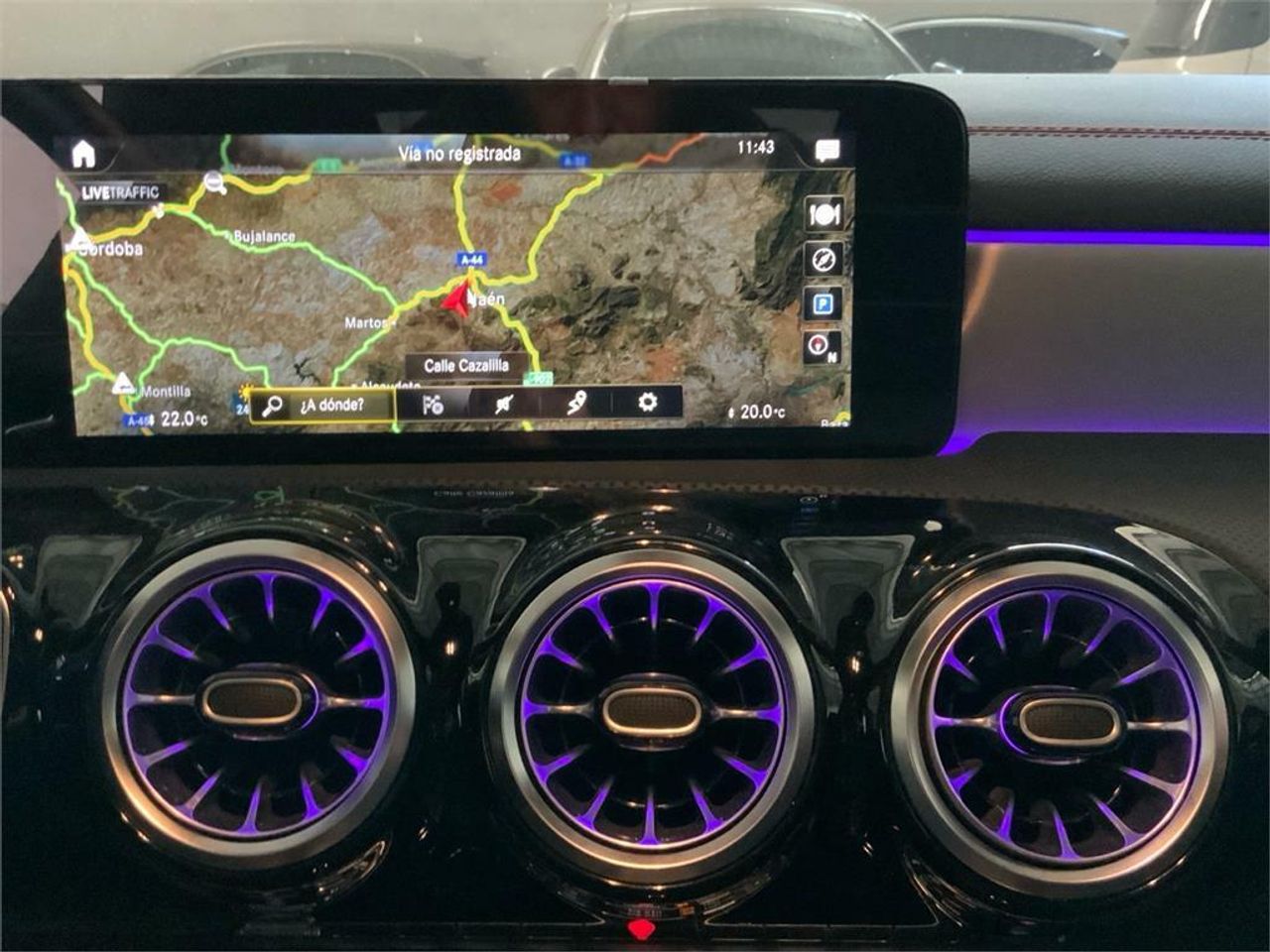 Mercedes CLA 220 D DCT - foto 12