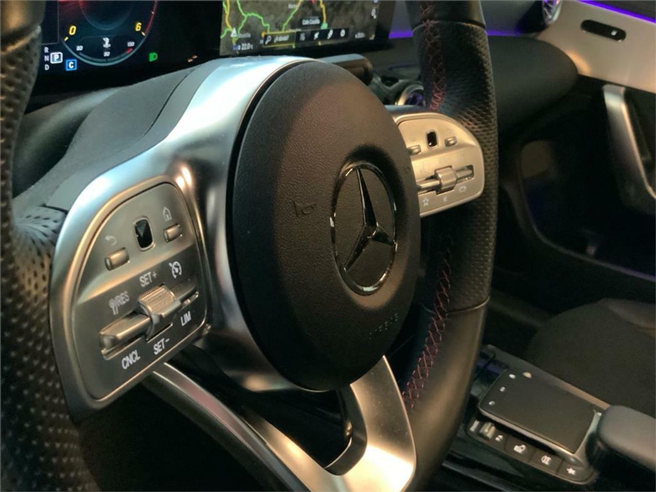 Mercedes CLA 220 D DCT - foto 19