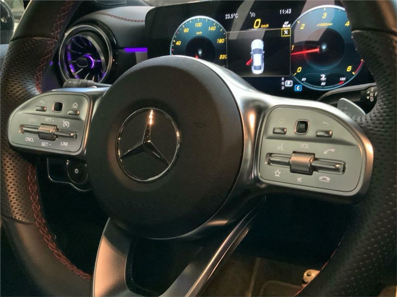 Mercedes CLA 220 D DCT - foto 14