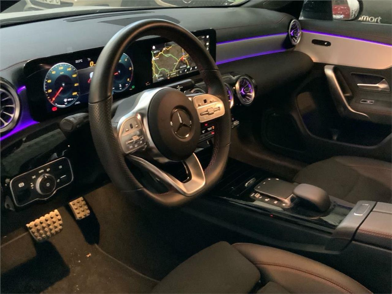 Mercedes CLA 220 D DCT - foto 6