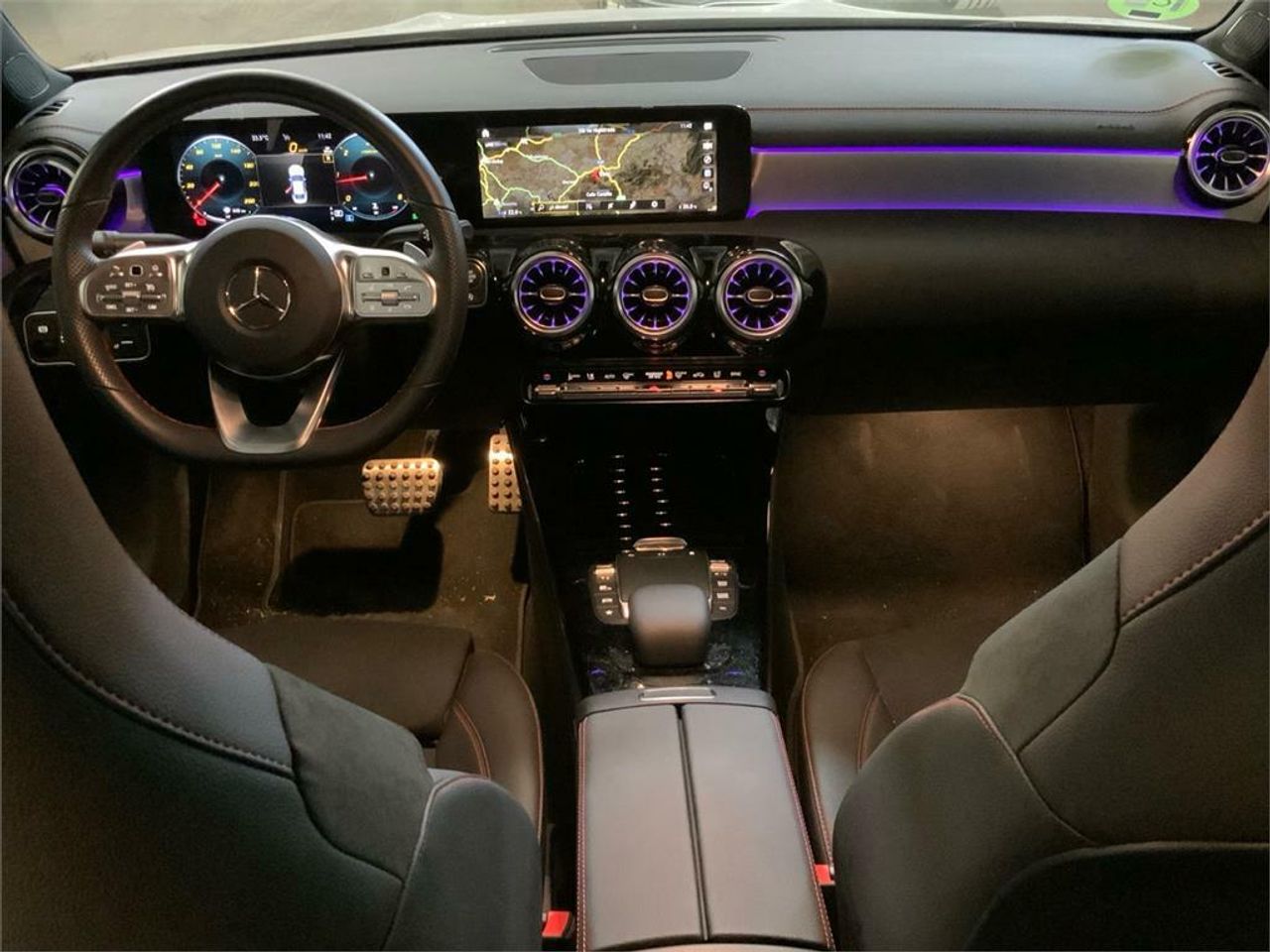 Mercedes CLA 220 D DCT - foto 8