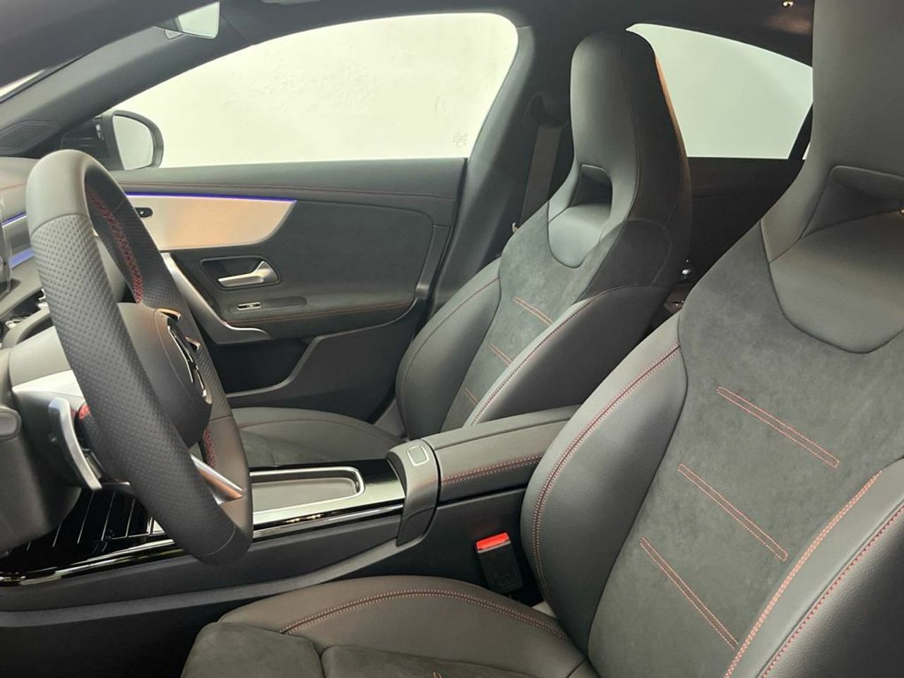 Mercedes CLA 250 e Coupé con tecnología híbrida EQ - foto 7