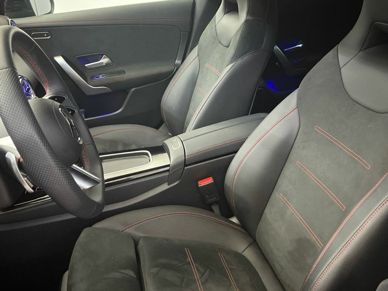 Mercedes CLA 220 D DCT - foto 7