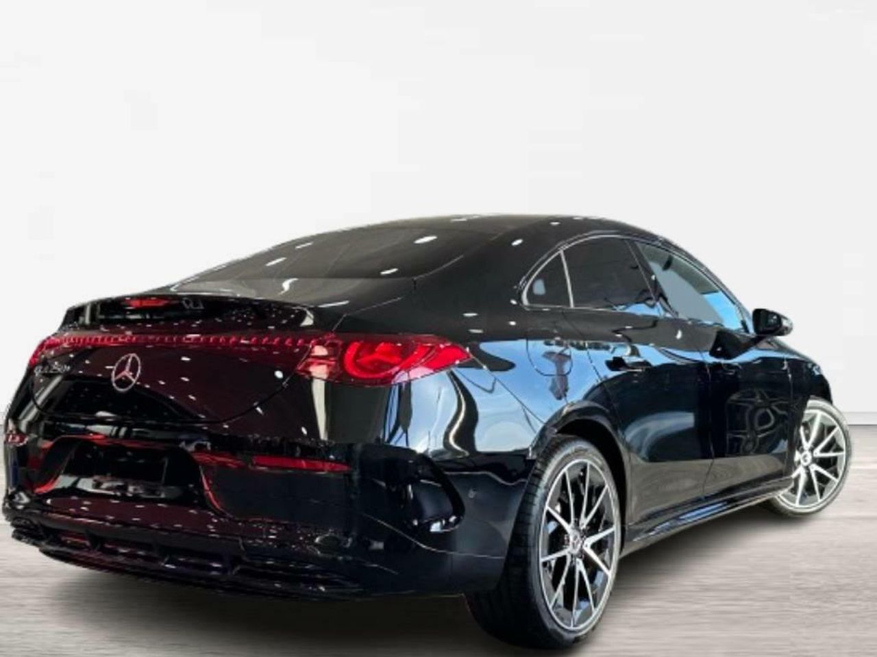 Mercedes CLA 250+ con tecnología EQ - foto 2