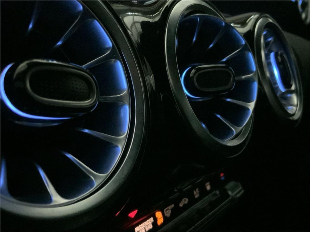 Mercedes CLA 250 e - foto 23