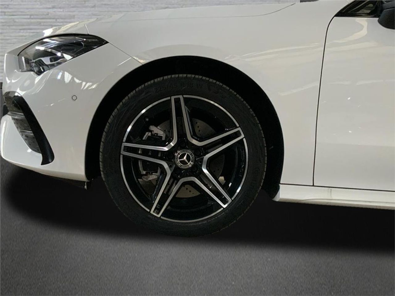 Mercedes CLA 250 e Shooting Brake - foto 5