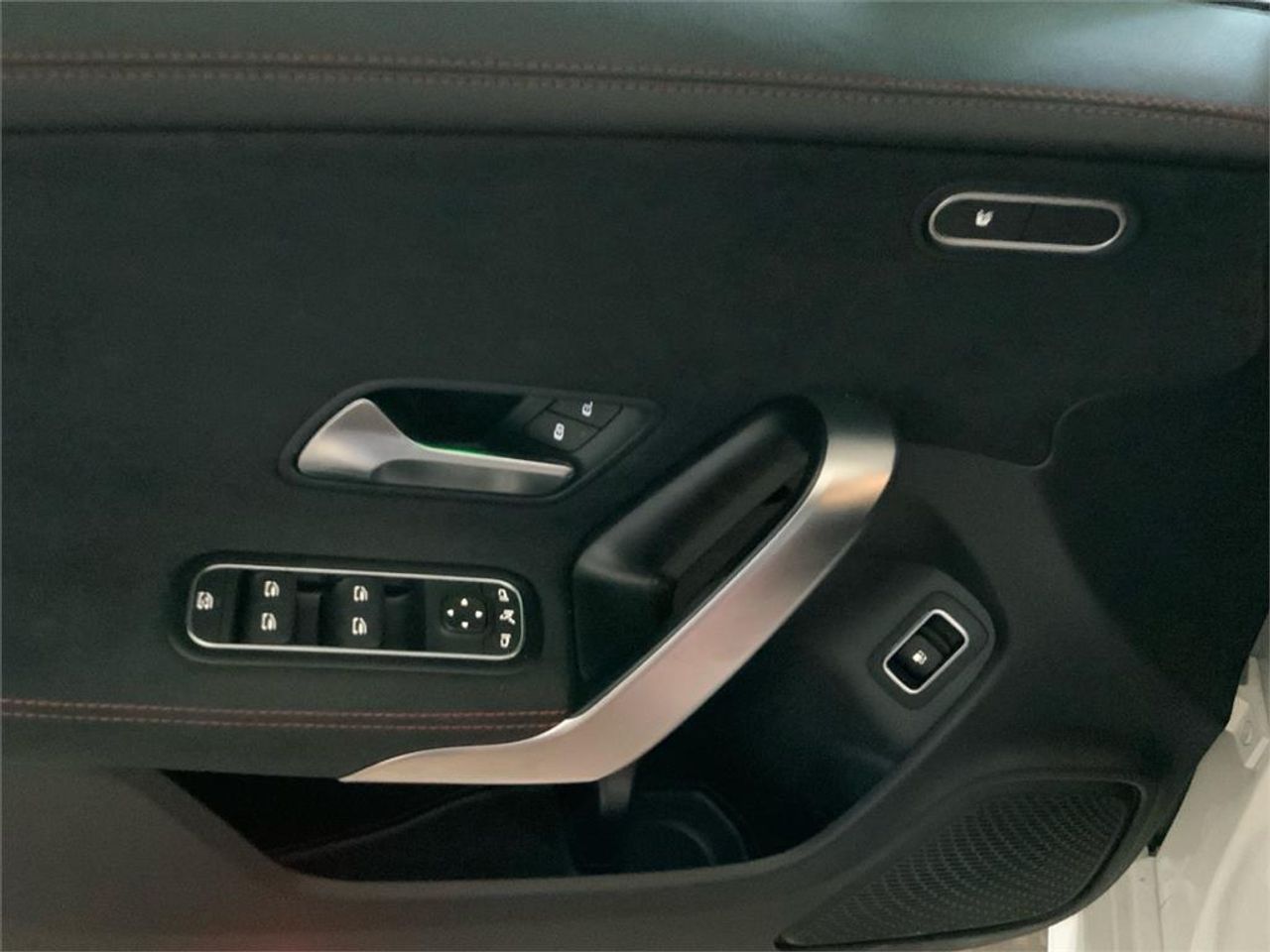 Mercedes CLA 250 e Shooting Brake - foto 16