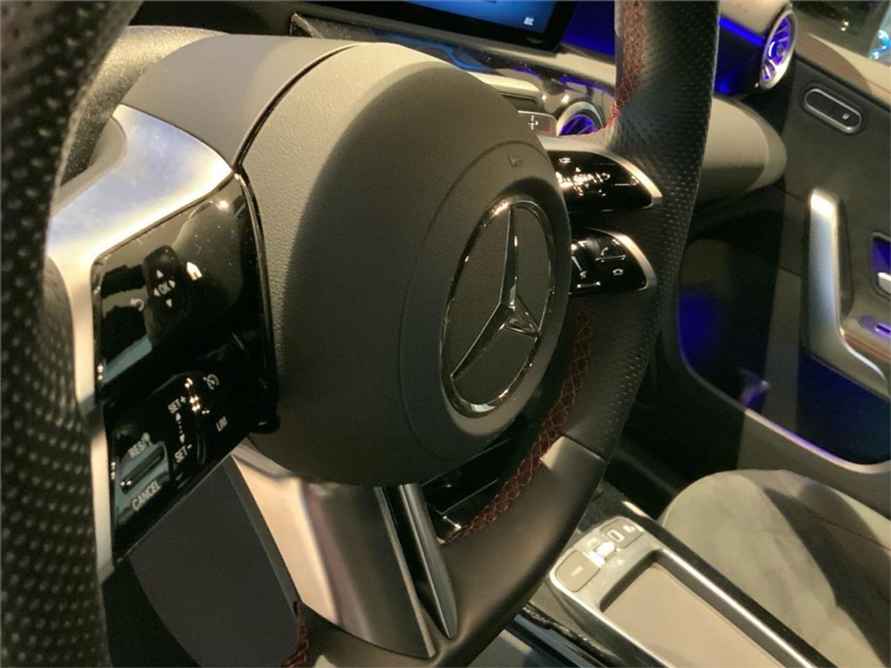 Mercedes CLA 220 D DCT - foto 21