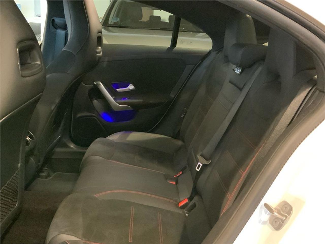 Mercedes CLA 220 D DCT - foto 12